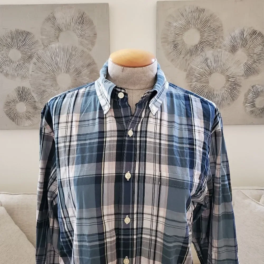 J. Crew Tailored Fit Plaid Button Down Collared Shirt sz Med